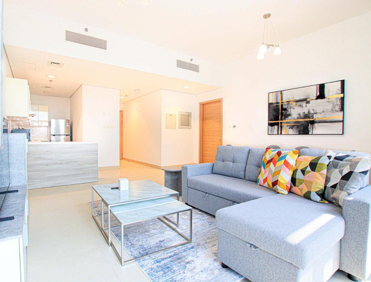 Chic 1BR Iris Amber Al Jaddaf - 4