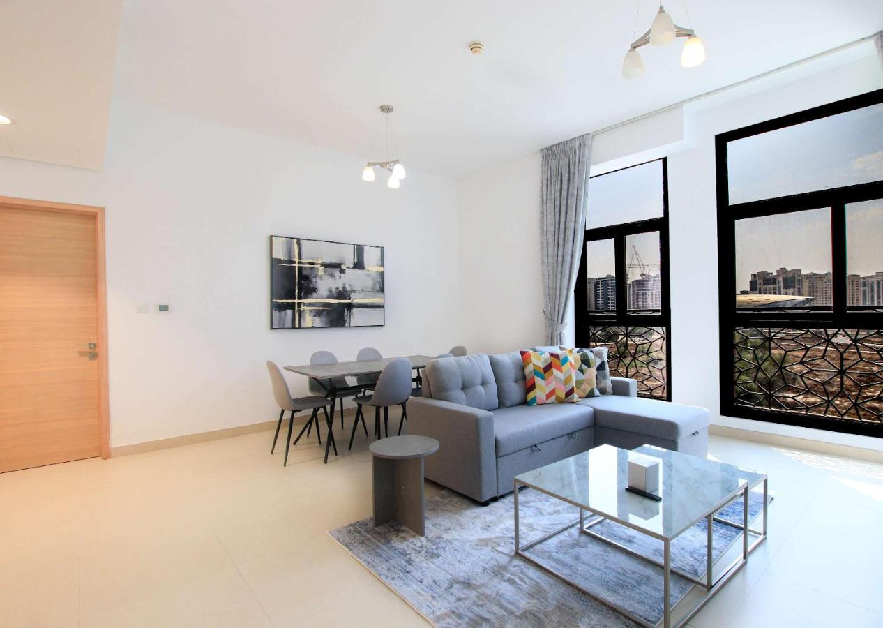 Chic 1BR Iris Amber Al Jaddaf - 3