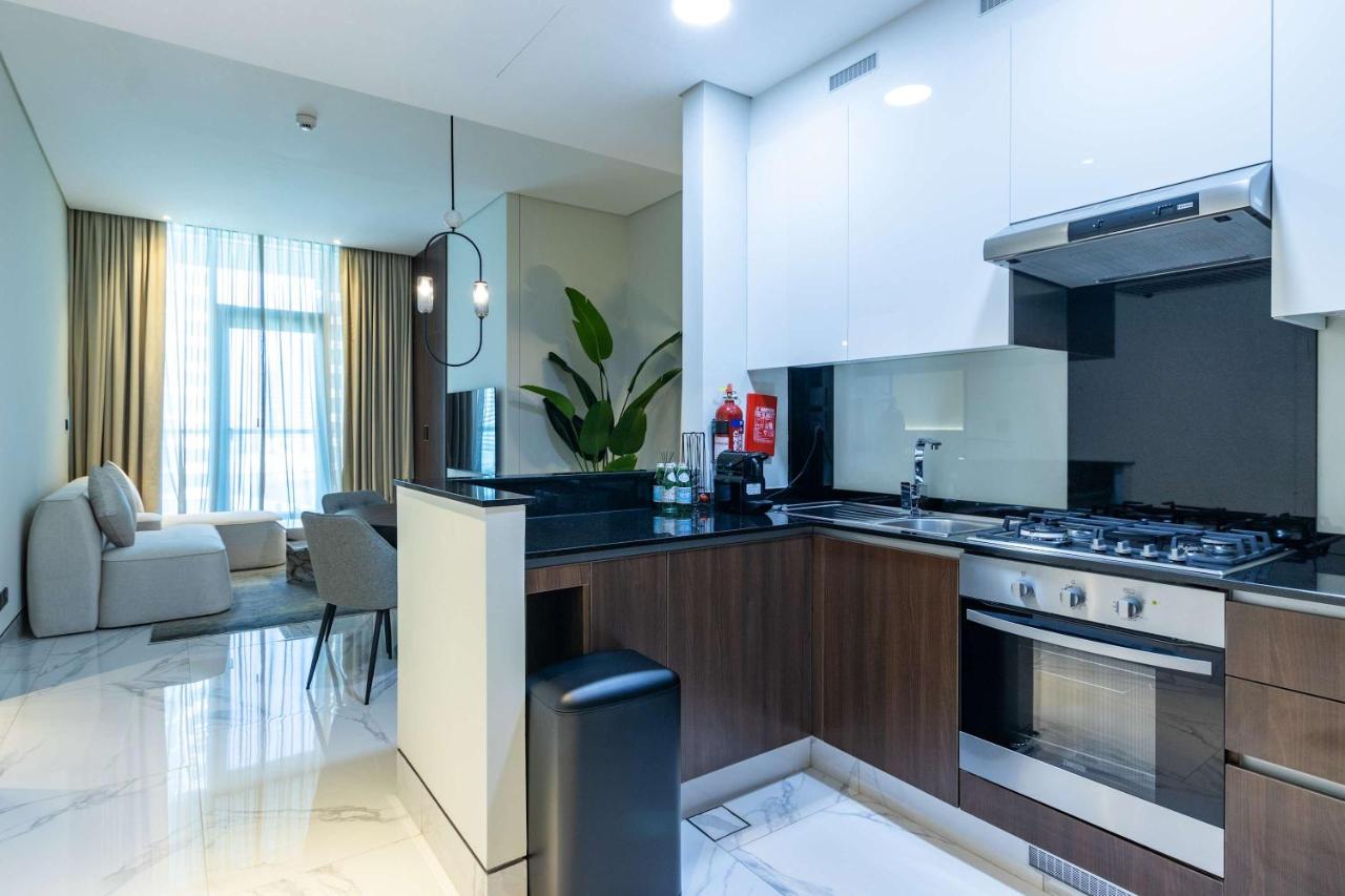 HomesGetaway - Contemporary1 BR apartment in J One Residence - 5