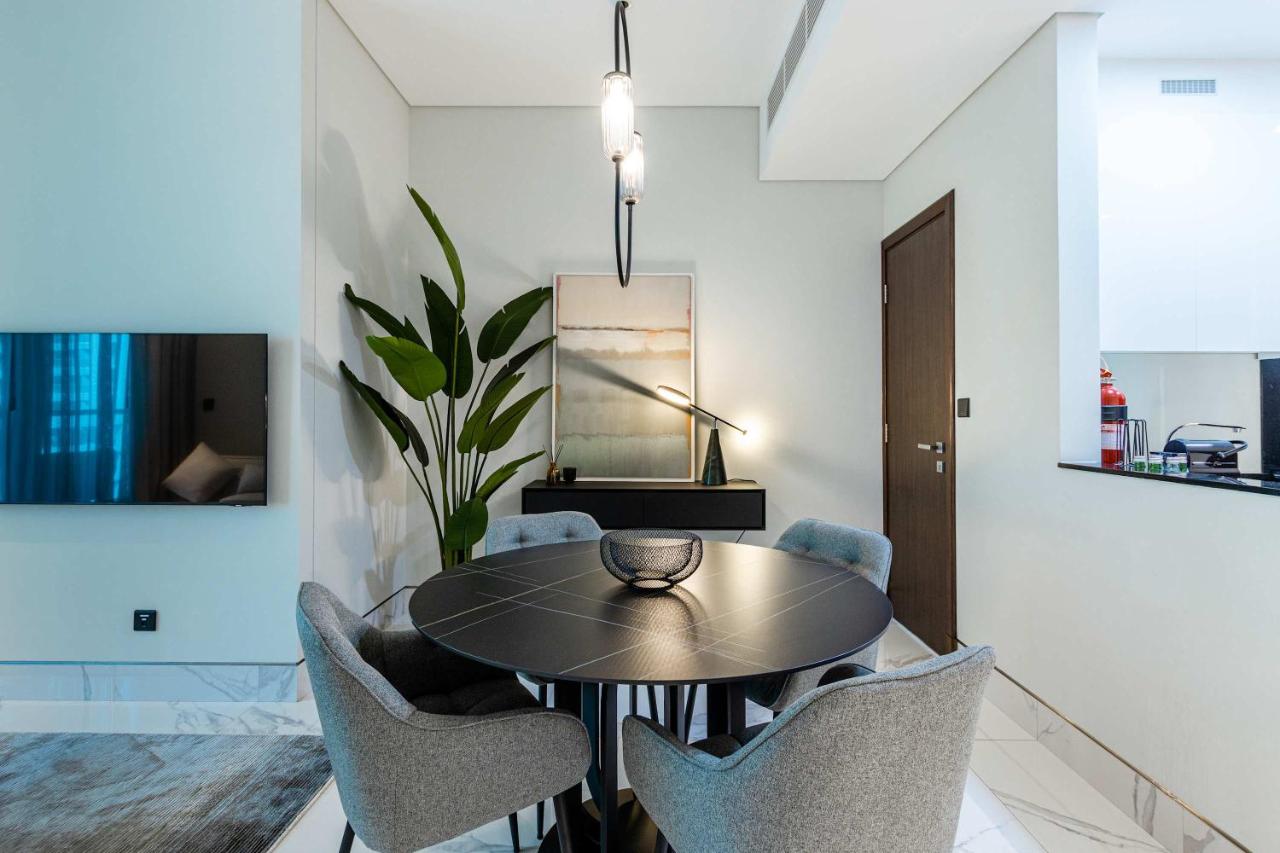 HomesGetaway - Contemporary1 BR apartment in J One Residence - 4