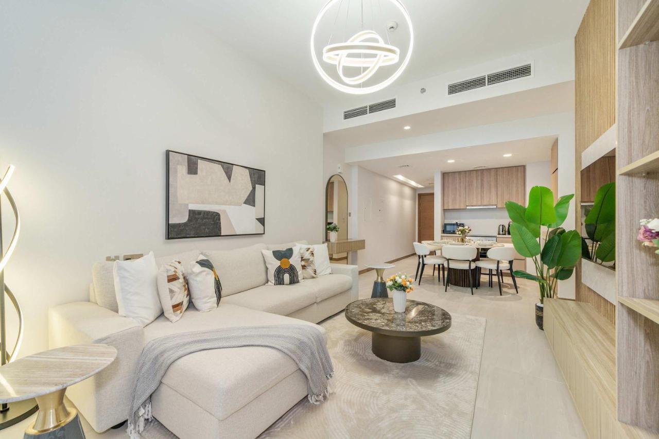 Premium 2BR Apt Home Fully Furnished - 4