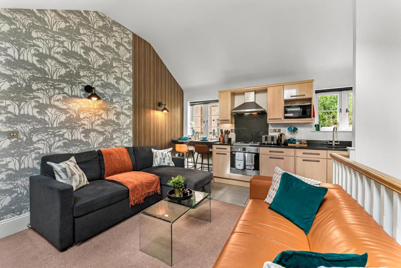 The Bath Boutique Retreat - Parking