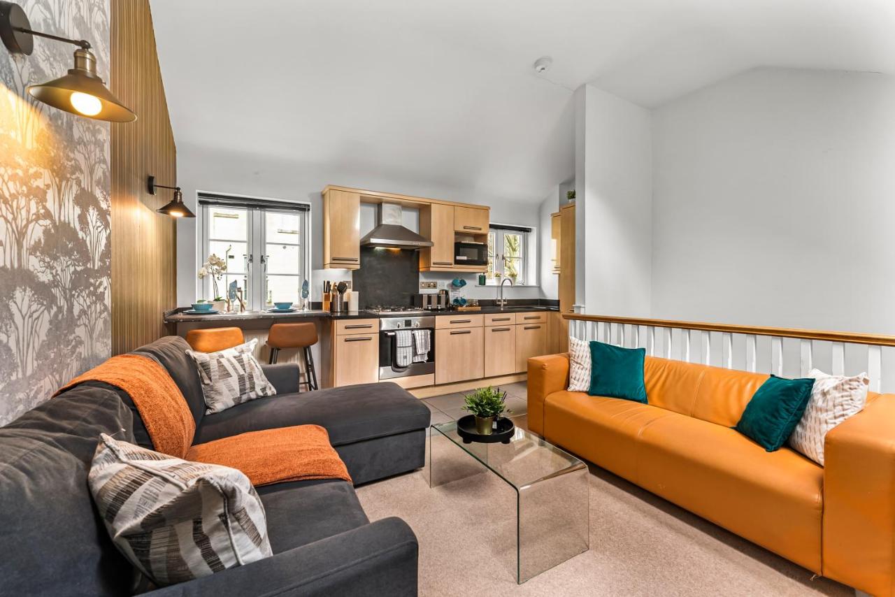 The Bath Boutique Retreat - Parking - 2