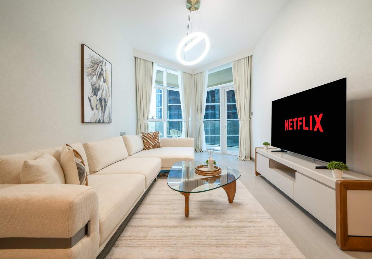 Contemporary 2BR Apt Fully Furnished - 2