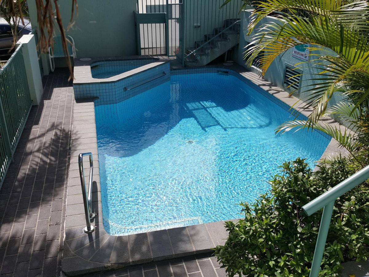 Emerald Sands Holiday Apartments photo