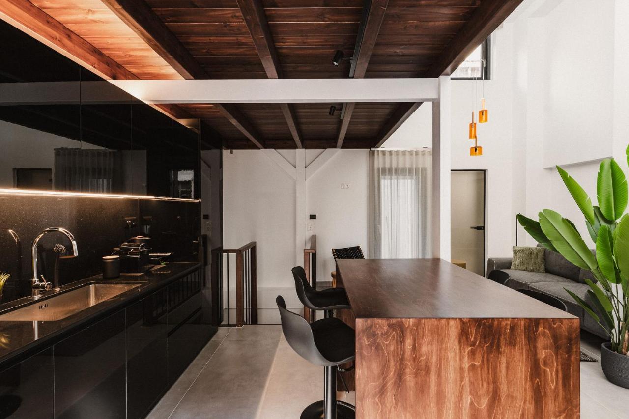 Ella Luxury Suites - 3