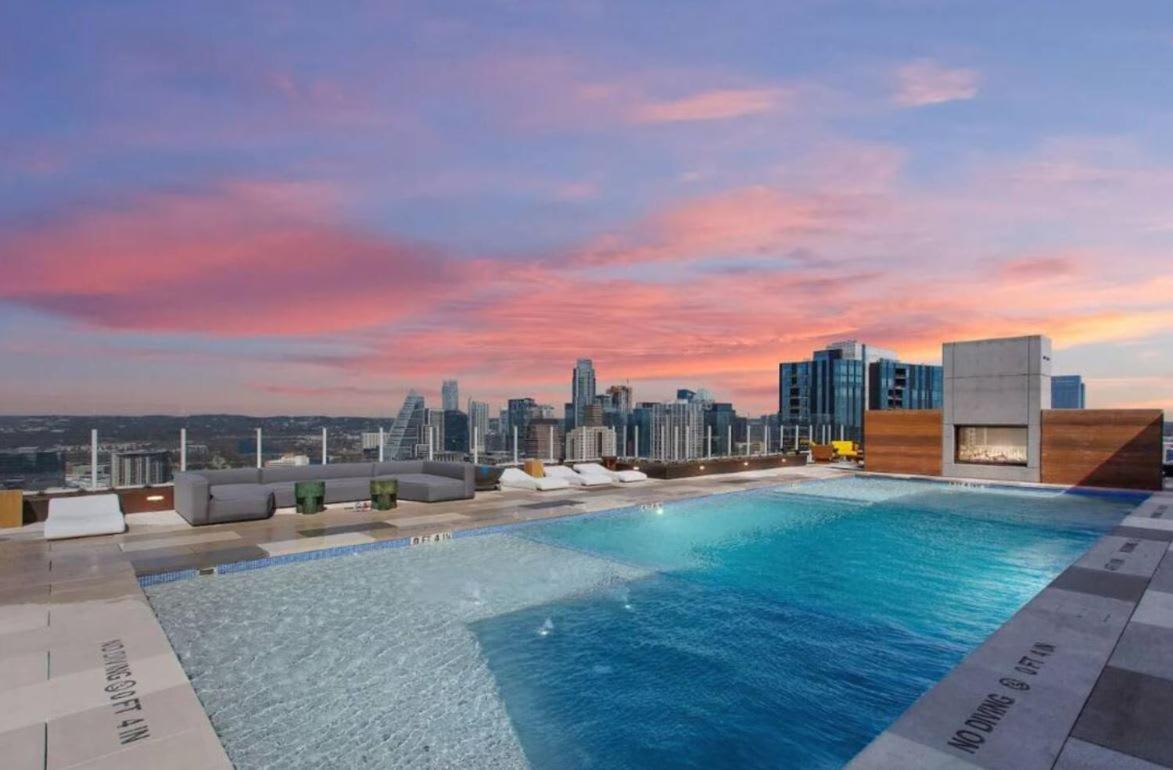 Austin Cowboy Heated Rooftop Pool by Barcle - 3