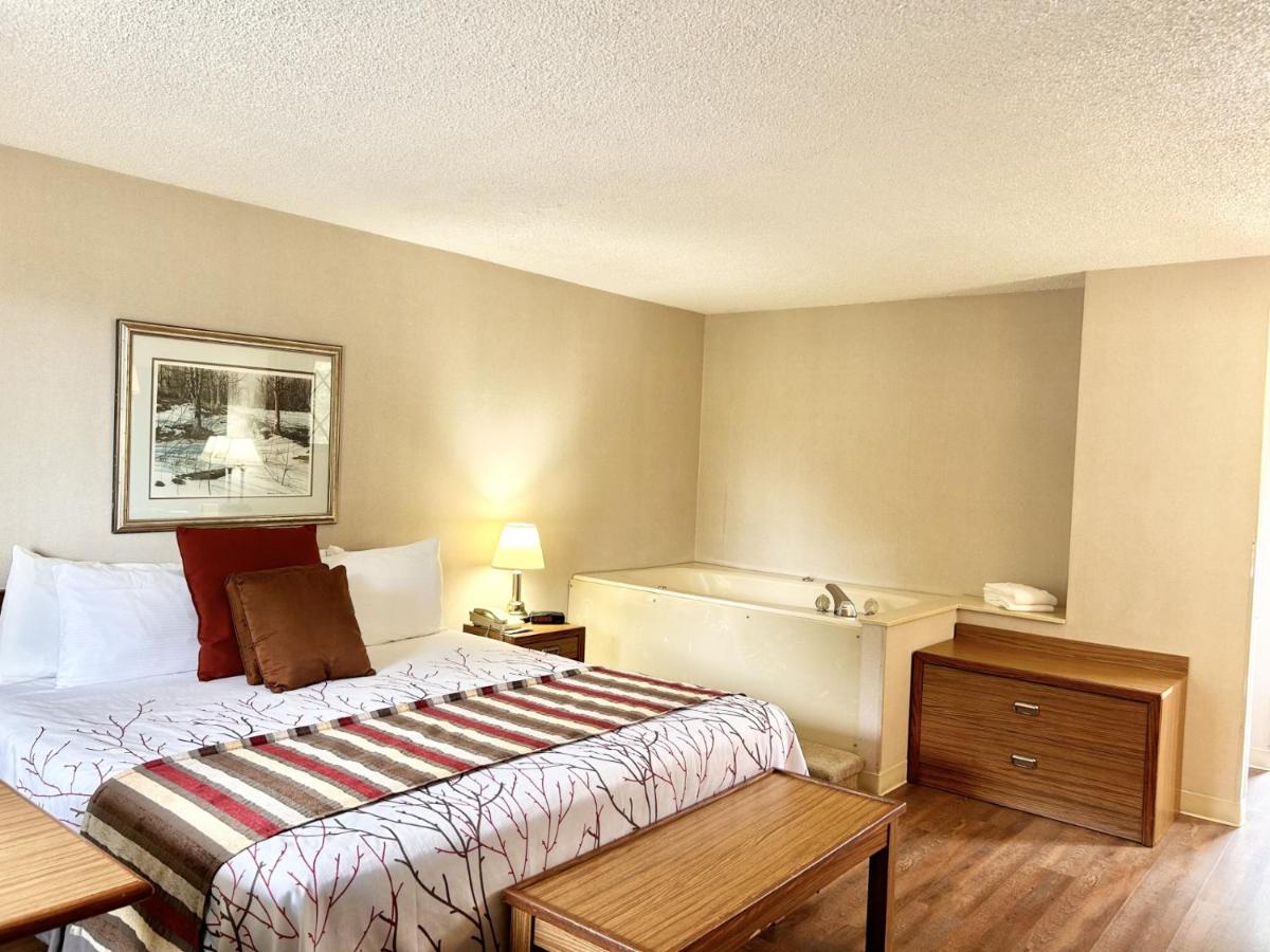 Highland Manor Inn — photo 11