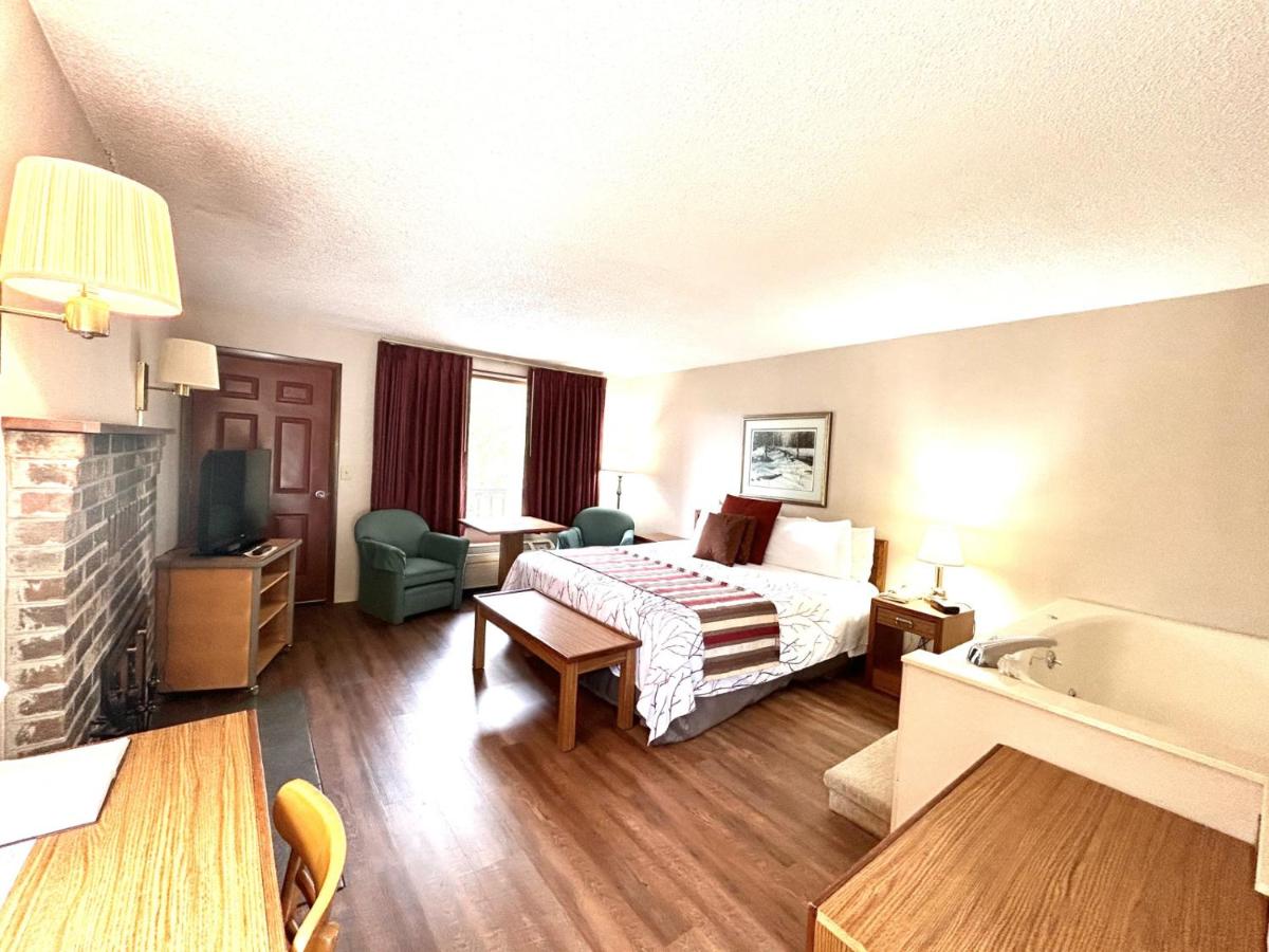 Highland Manor Inn — photo 12