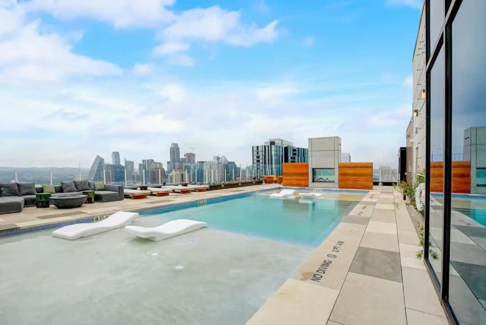 Austin Texas Heated Rooftop Pool by Barcle - 4