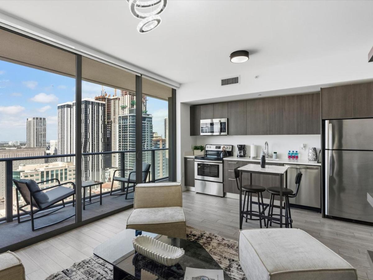 Luxury Studio Suite City Views downtown Miami bay - 3