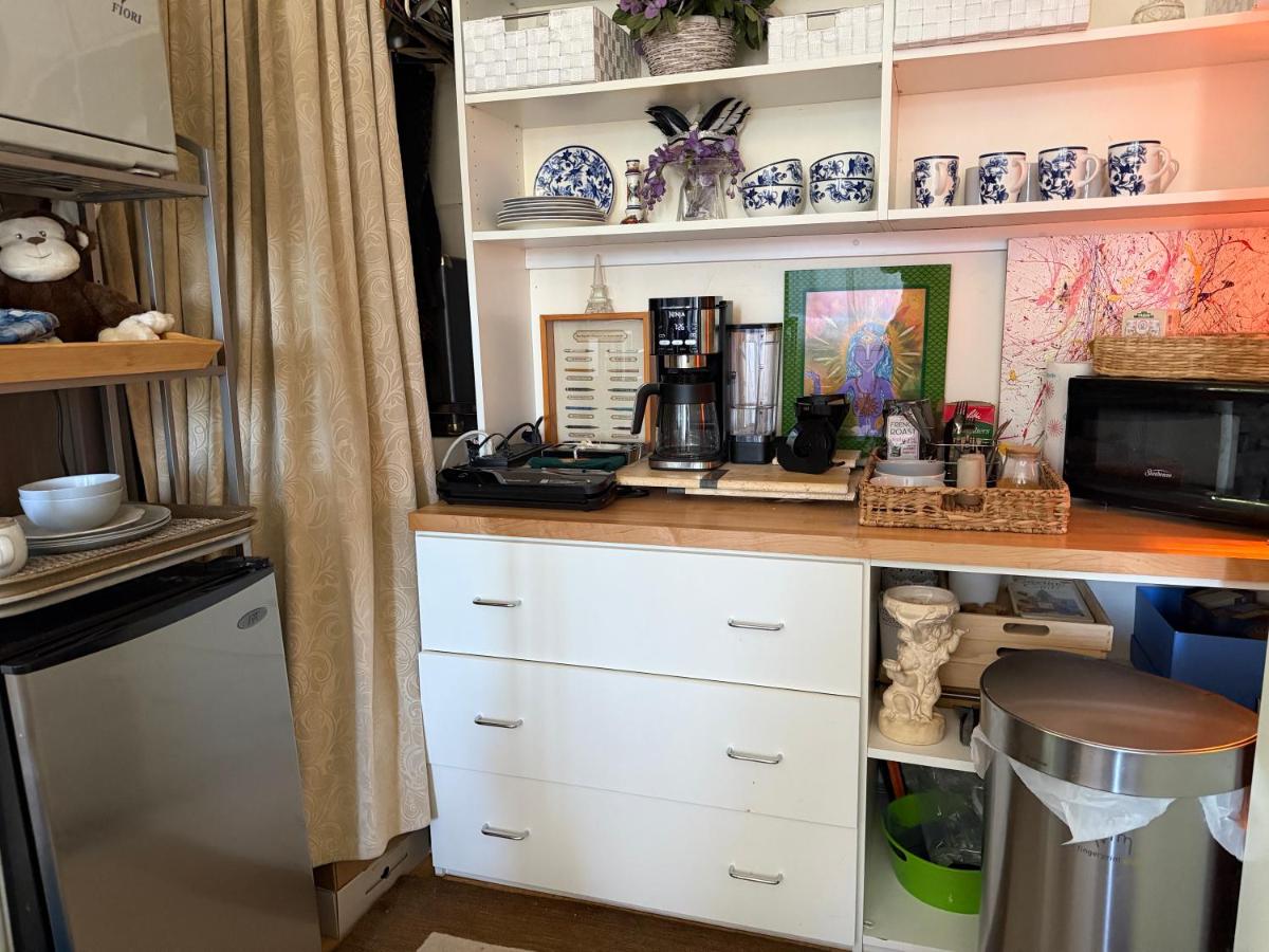 Peaceful Upstairs Oasis - 4