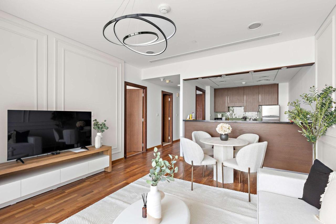 Silkhaus Vacation Homes 1BR with Burj Khalifa View at Burj Daman DIFC - 5