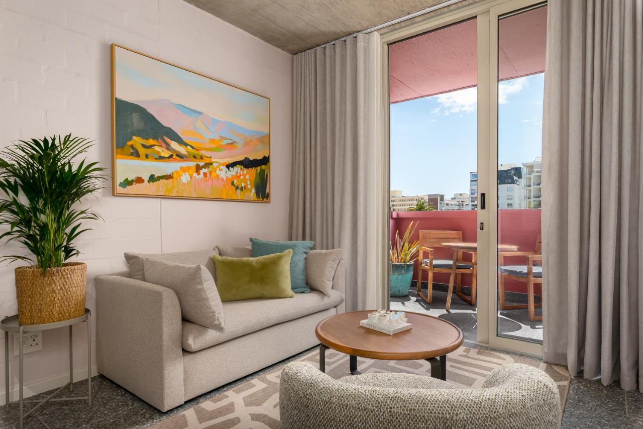 ONEHUNDRED ON M Cosy Apartments