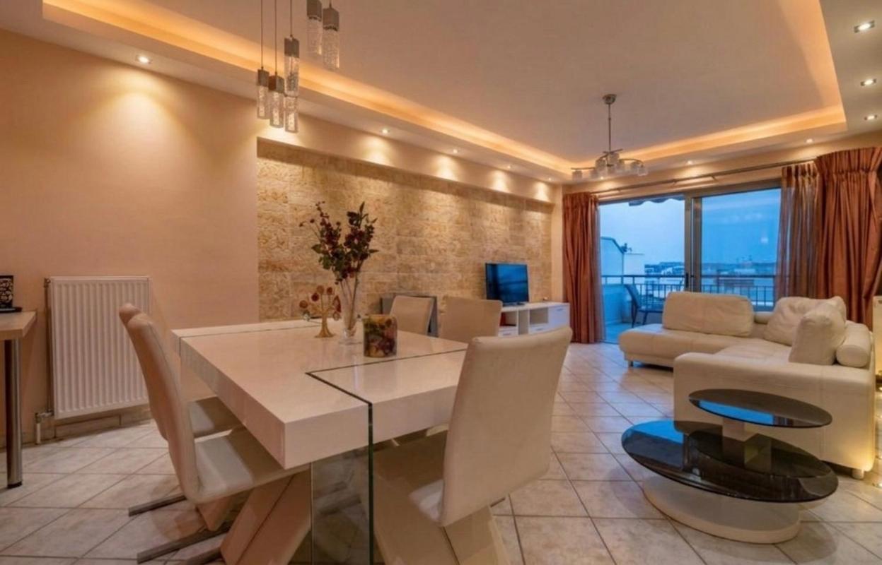 Elysian Sky Suite 421