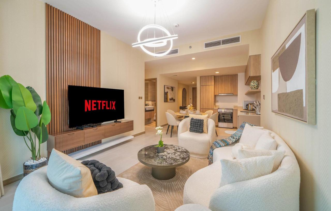 Impressive 2BR Apt with Premium - 3