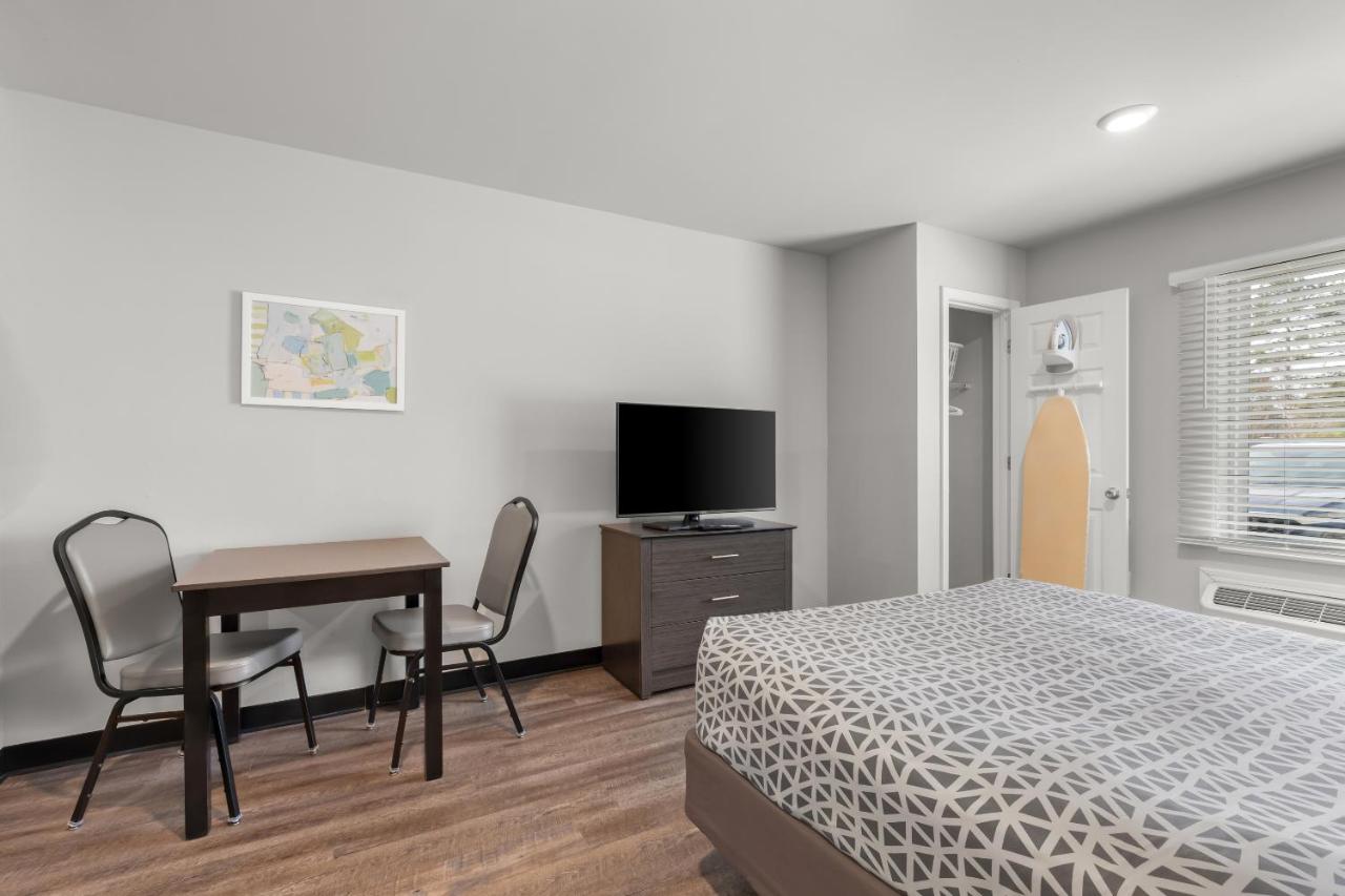 Savannah Suites Atlanta Airport — photo 11