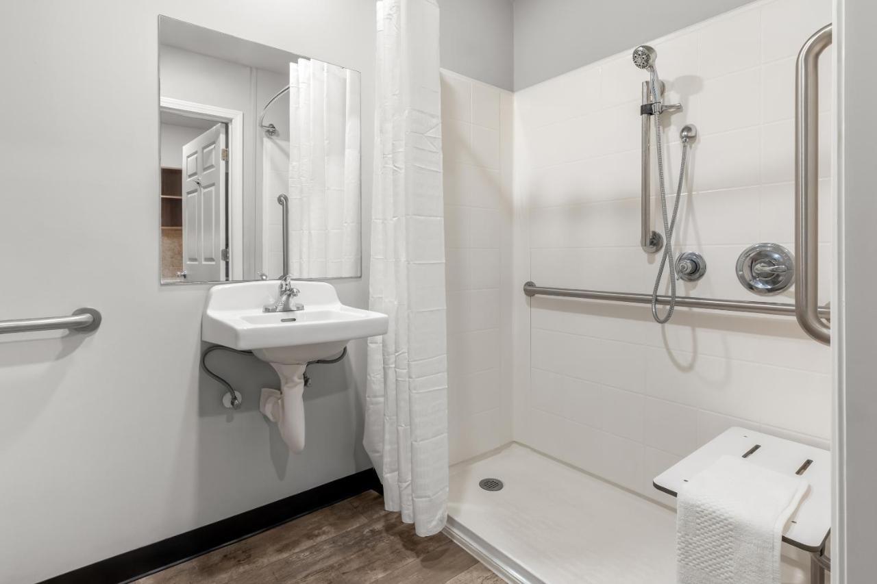 Savannah Suites Atlanta Airport — photo 8