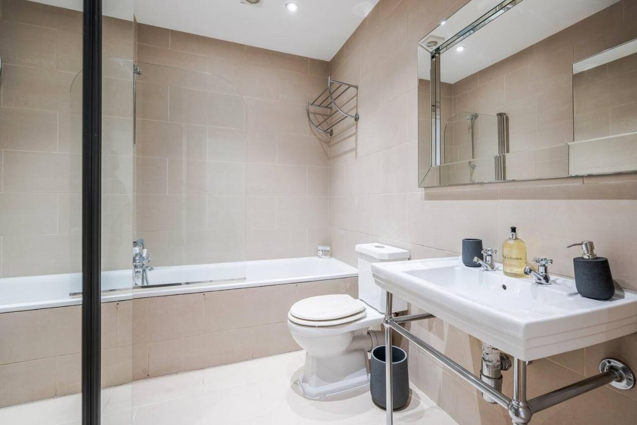 Earl's Court 2BR Private Garden Walk to Tube - 3