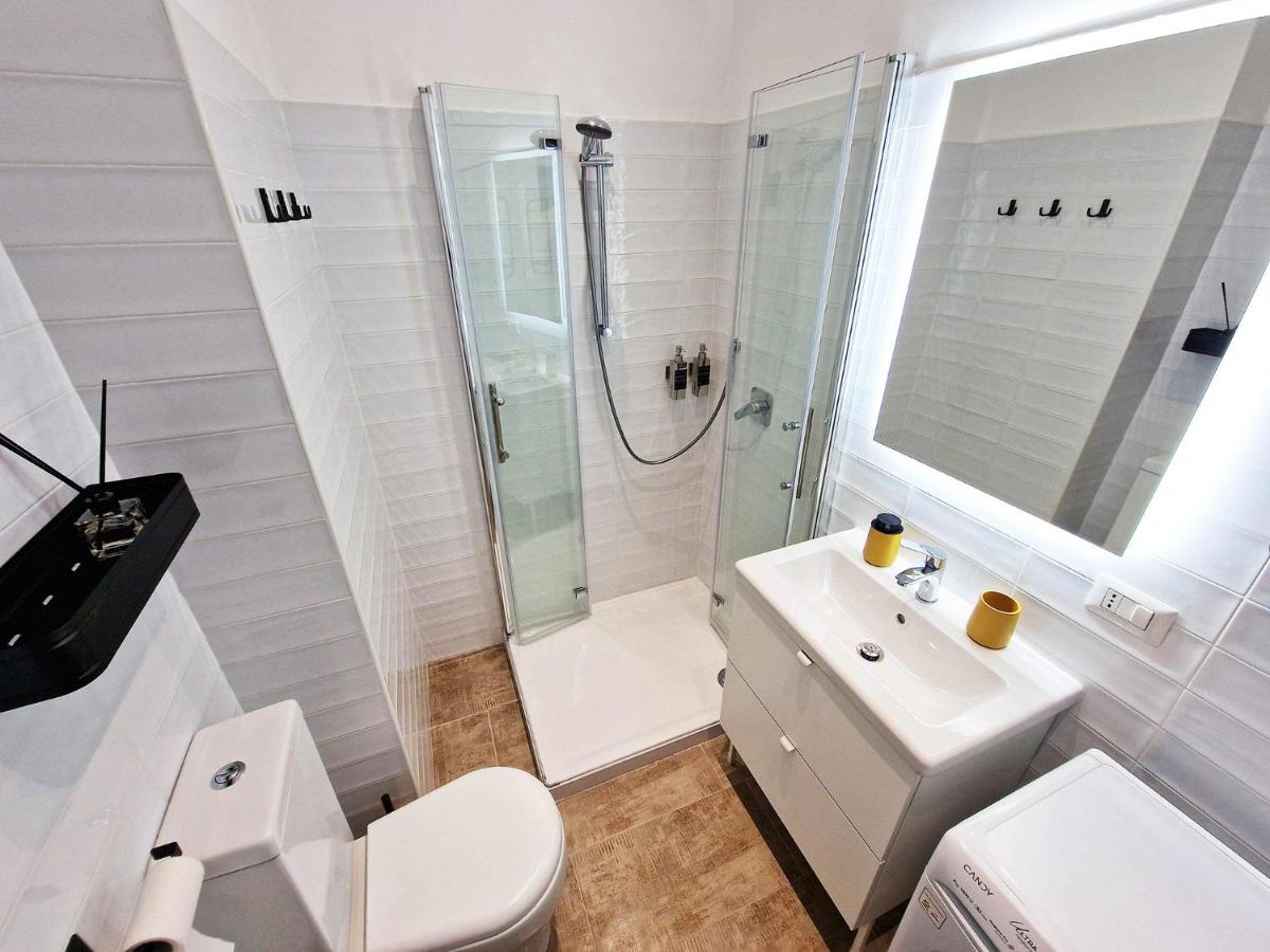 Metro C House Roma - Stazione Borghesiana - 4