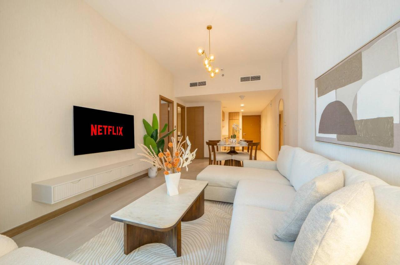 Stylish 1BR Luxury Stay Ideal for 5 Guests - 4