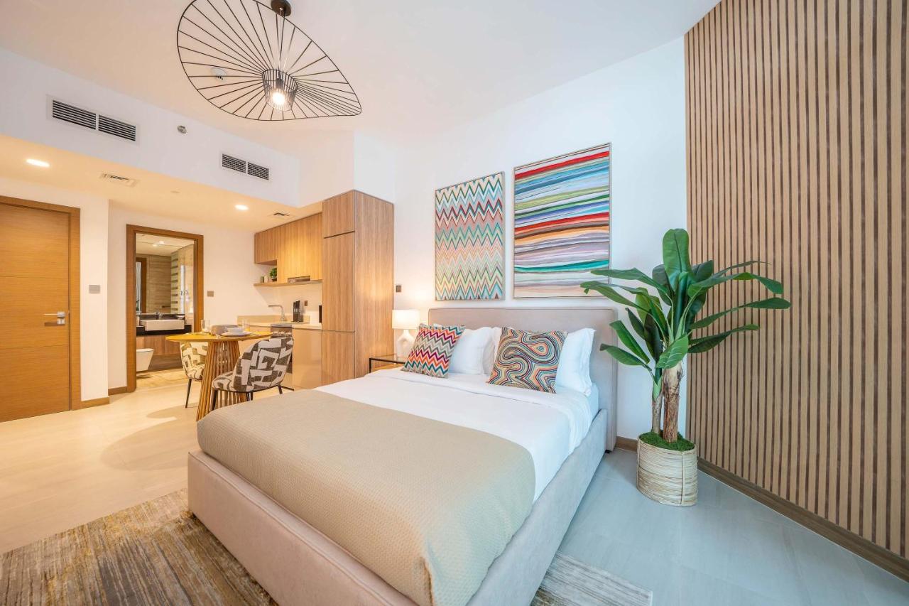 The Art of Living Inspired Luxury Studio - 3