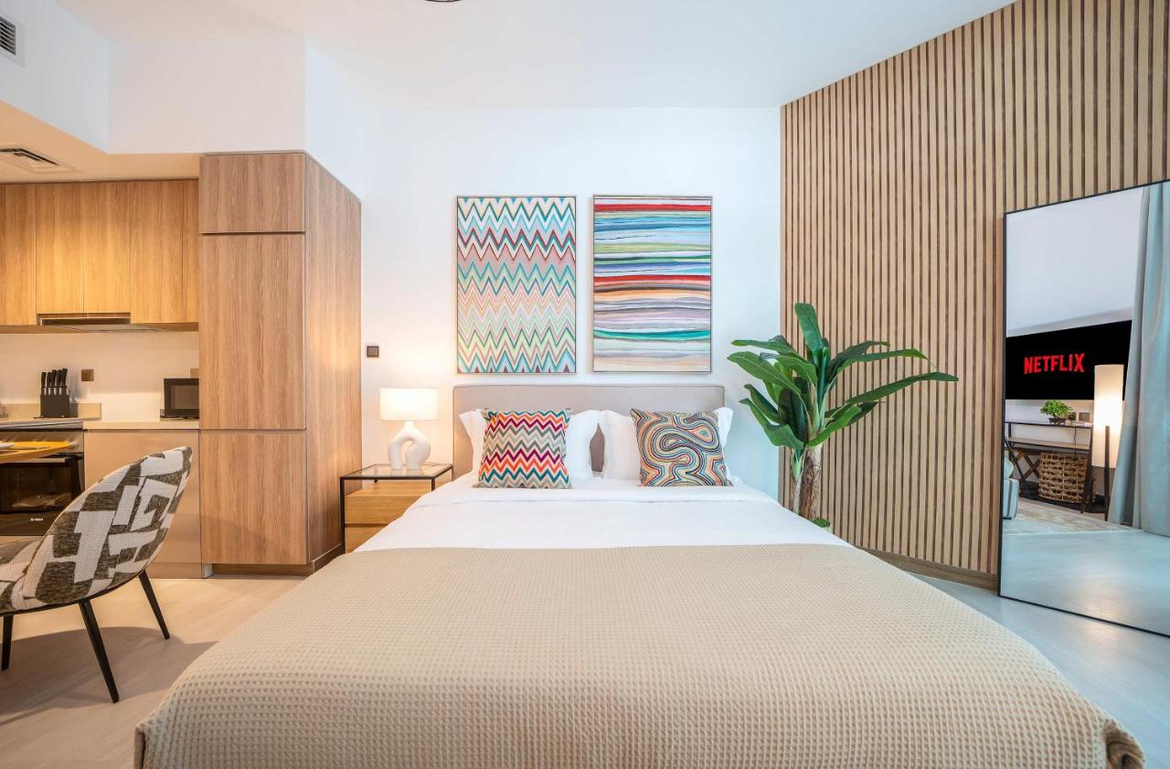 The Art of Living Inspired Luxury Studio - 5