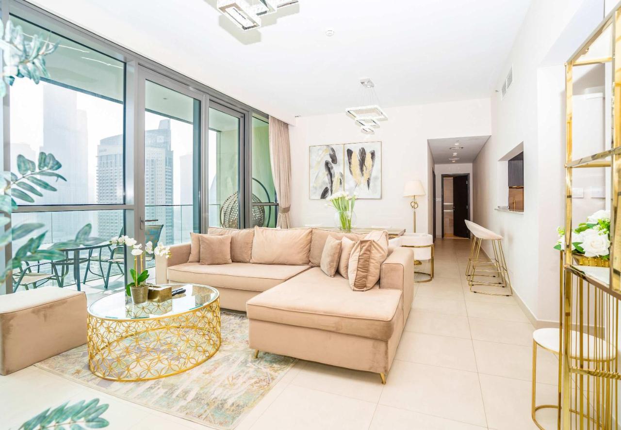 HomesGetaway-Lovely 3BR+Maids Room in Downtown Views - 2