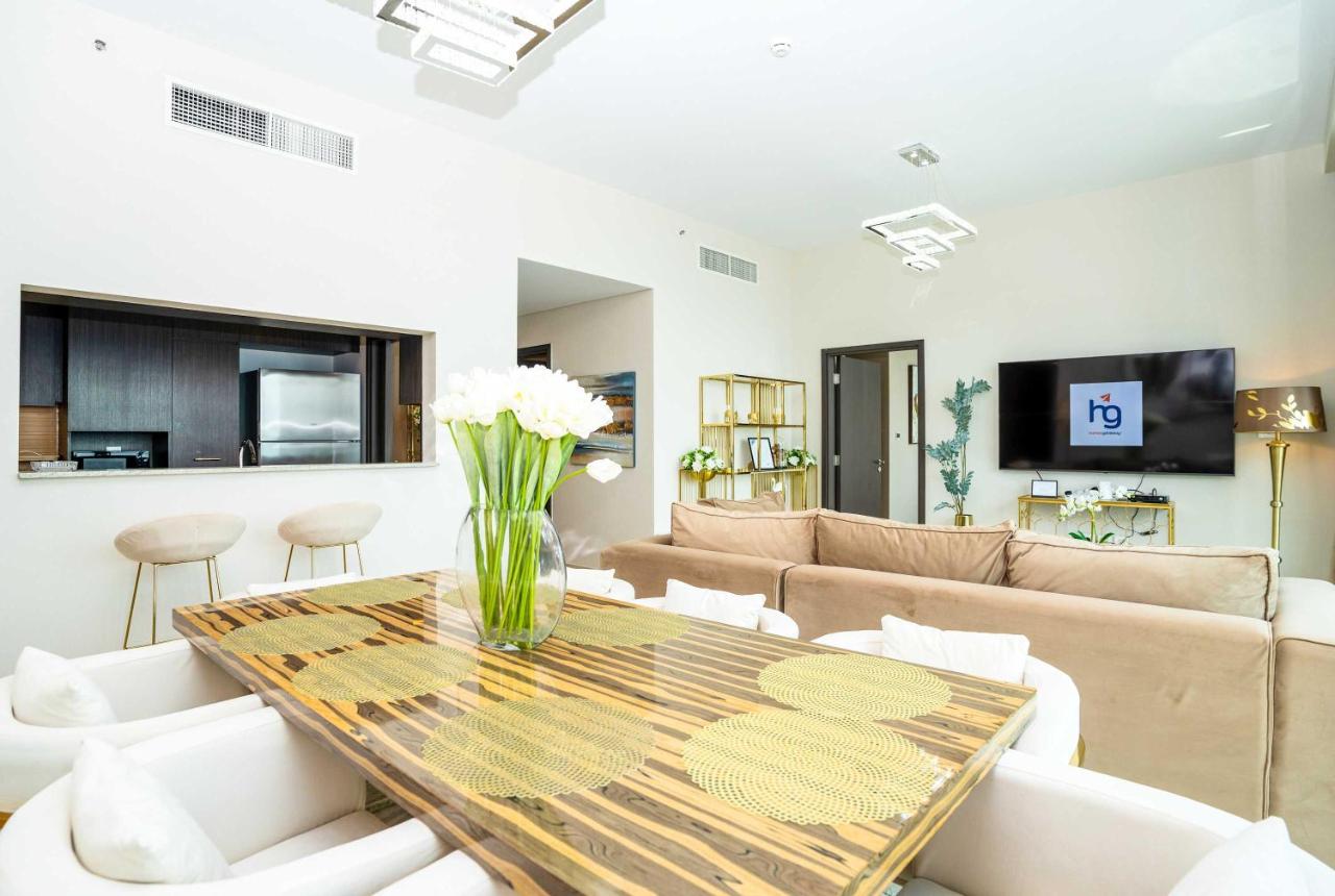HomesGetaway-Lovely 3BR+Maids Room in Downtown Views - 4