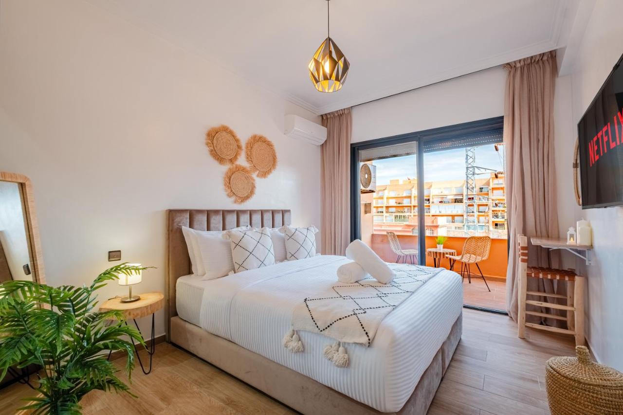 Élégance Piscine 2 min Gare Netflix Wifi