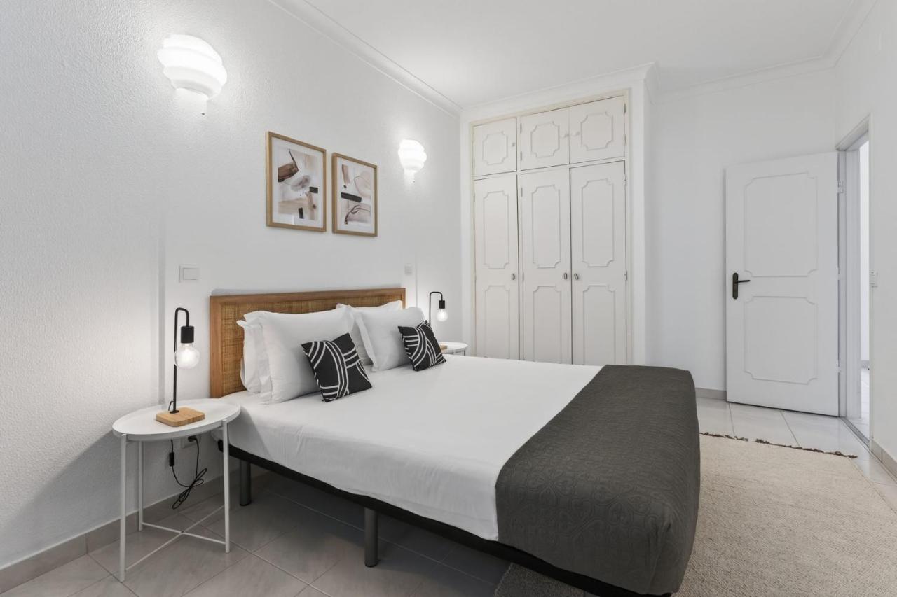 Modern 1Bdr Flat with Pool in Albufeira by LovelyStay - 4