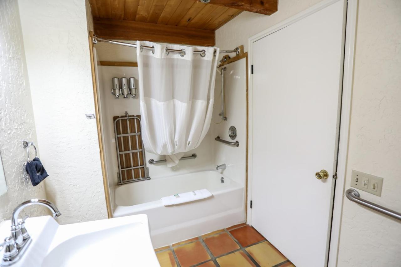 The Boulder Creek Lodge — photo 13