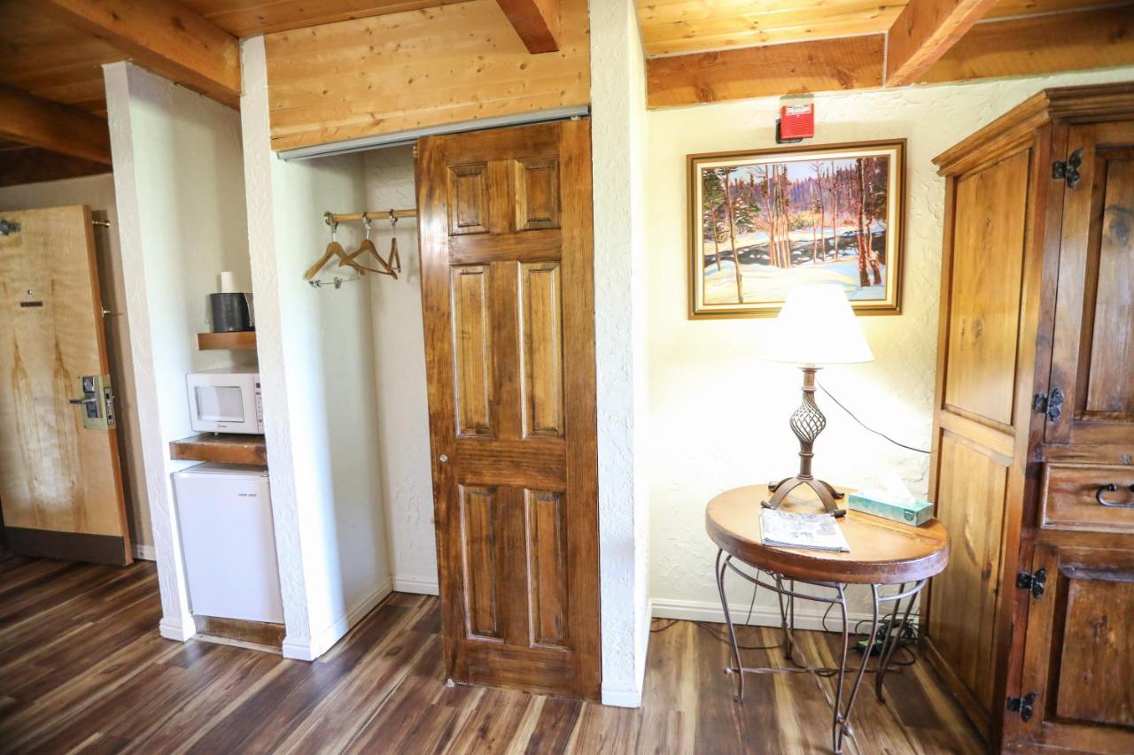 The Boulder Creek Lodge — photo 14