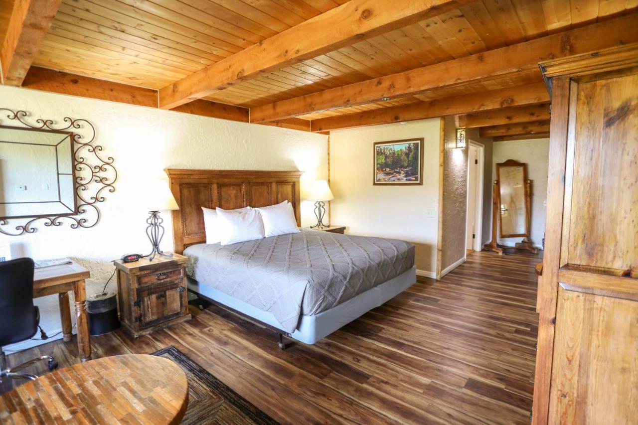 The Boulder Creek Lodge — photo 7