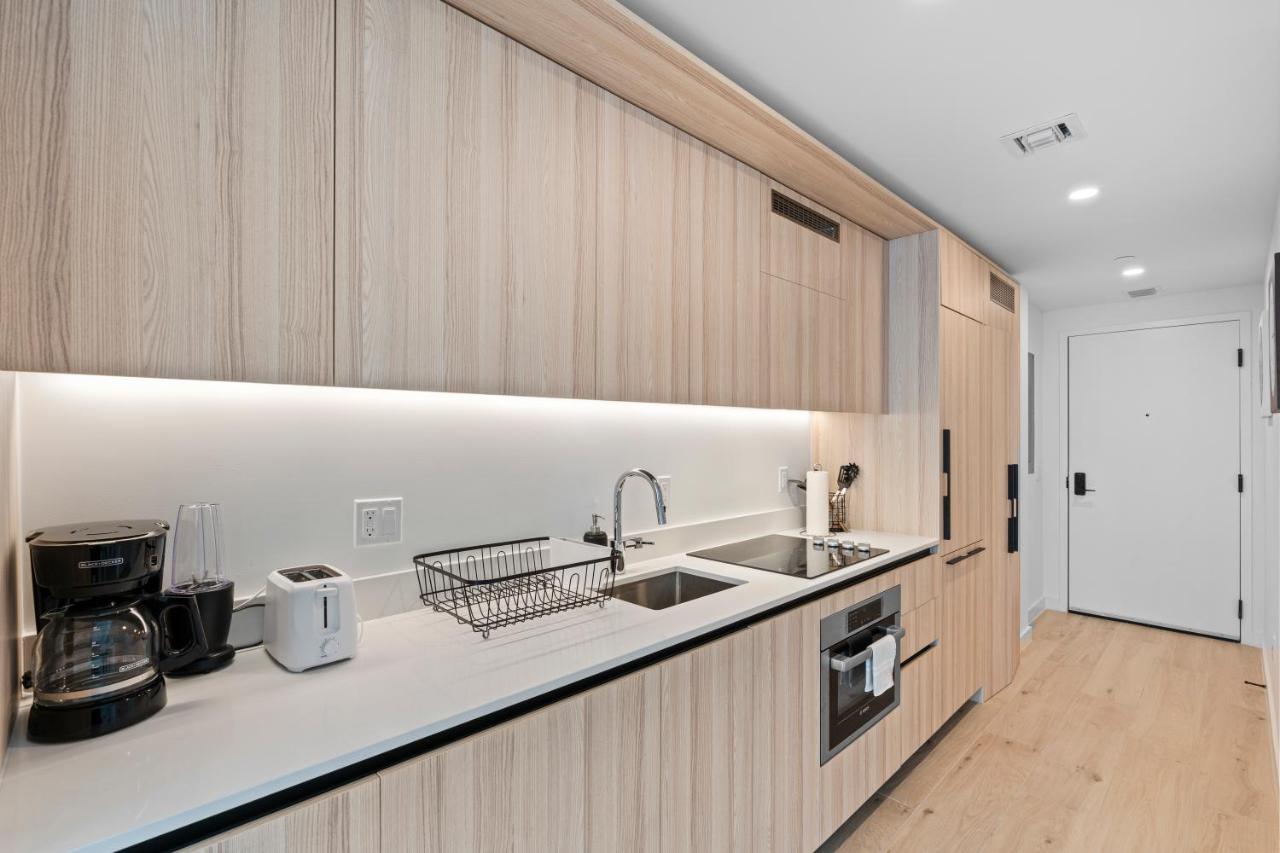 Prime Location Condo at District 225 Downtown - 3