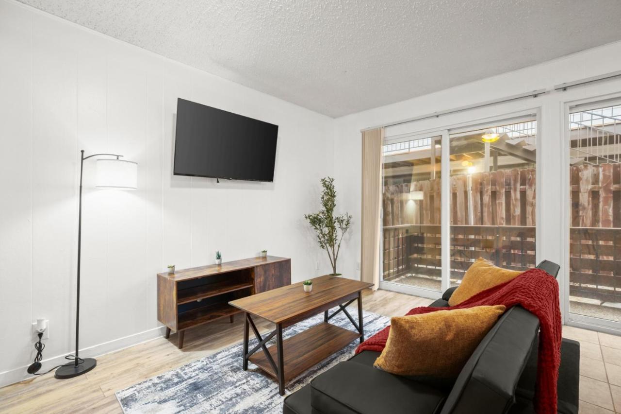 The Work & Wind-Down | Smart 1BR Austin Stay
