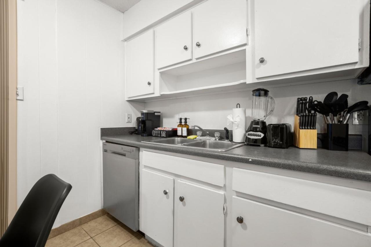The Work & Wind-Down | Smart 1BR Austin Stay - 3