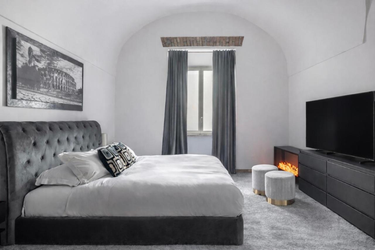 Colosseum superior suites byLZluxuryproperties - 2
