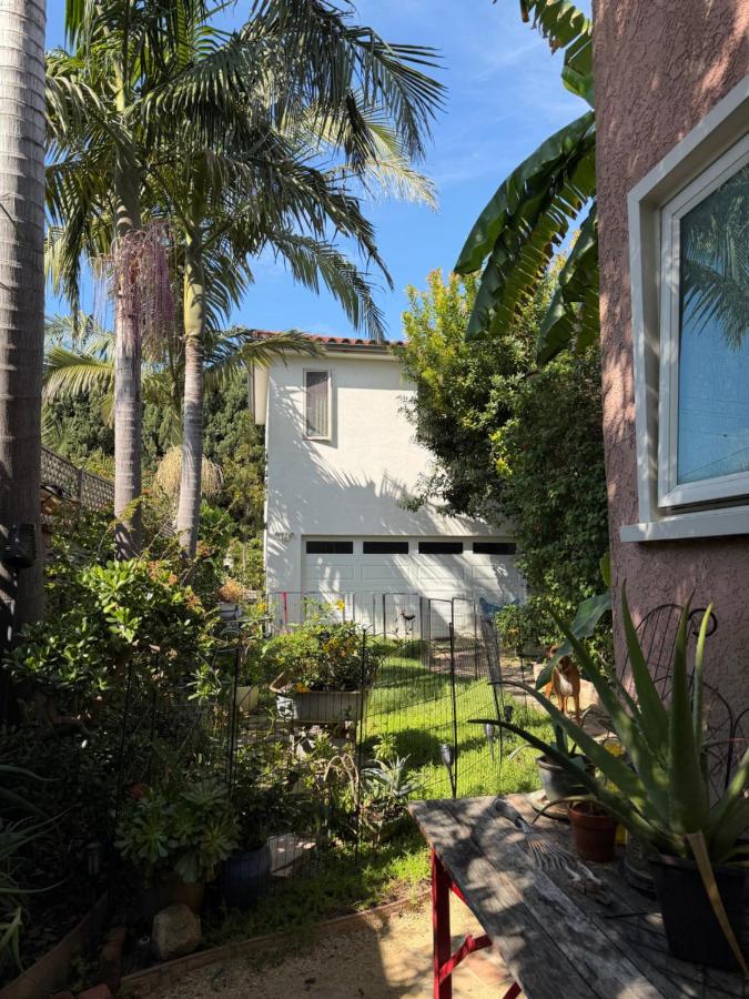 Peaceful Upstairs Oasis