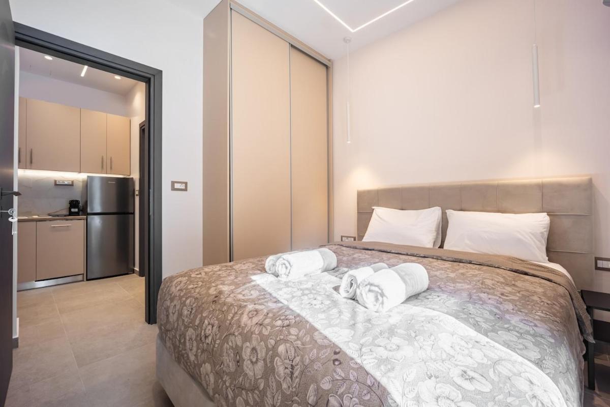 Alpha Aura Central Omonia Apartment - 3