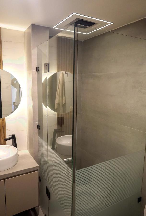 Chic Condesa Apt with Private Balcony - 3