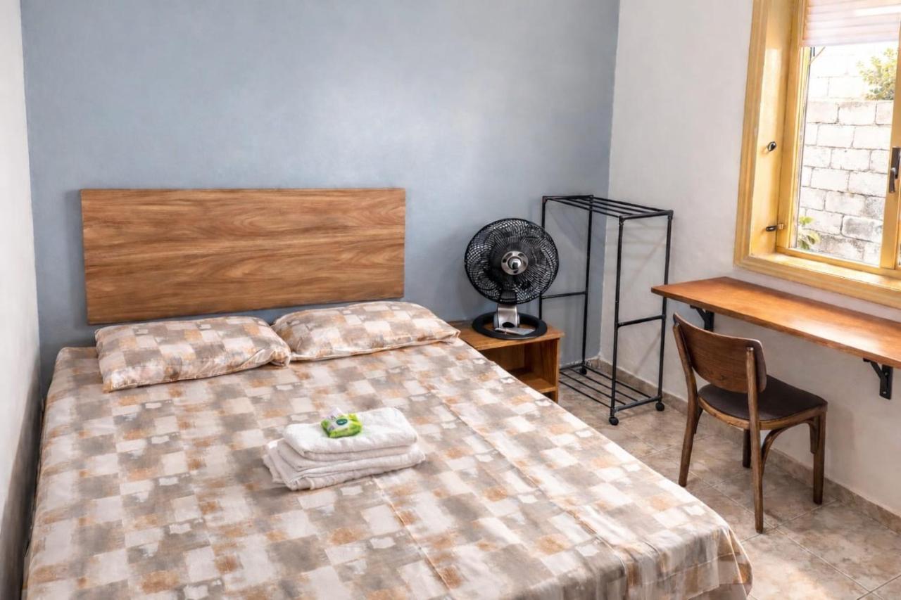 Prime Centro Location! Cozy Private Ensuite Room - 4 minute walk to VLT Tram - 7 minute walk to Metro