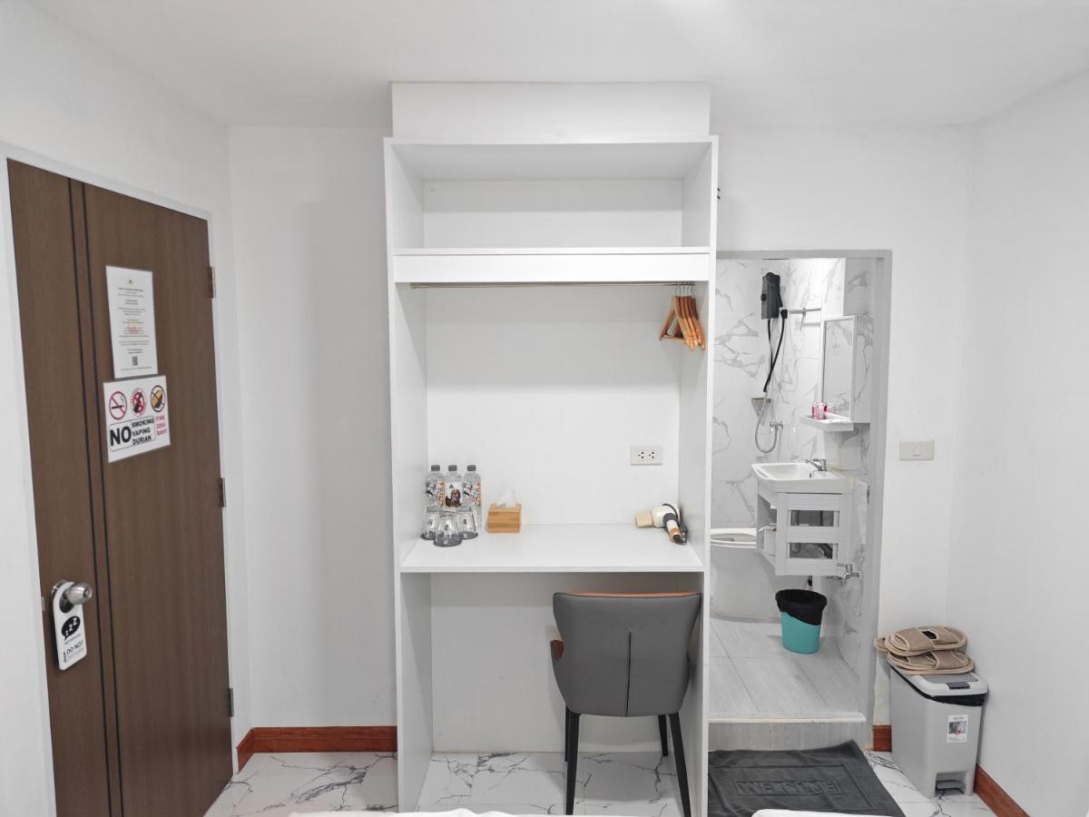 Shwe Ooe Lay Guest House - 4