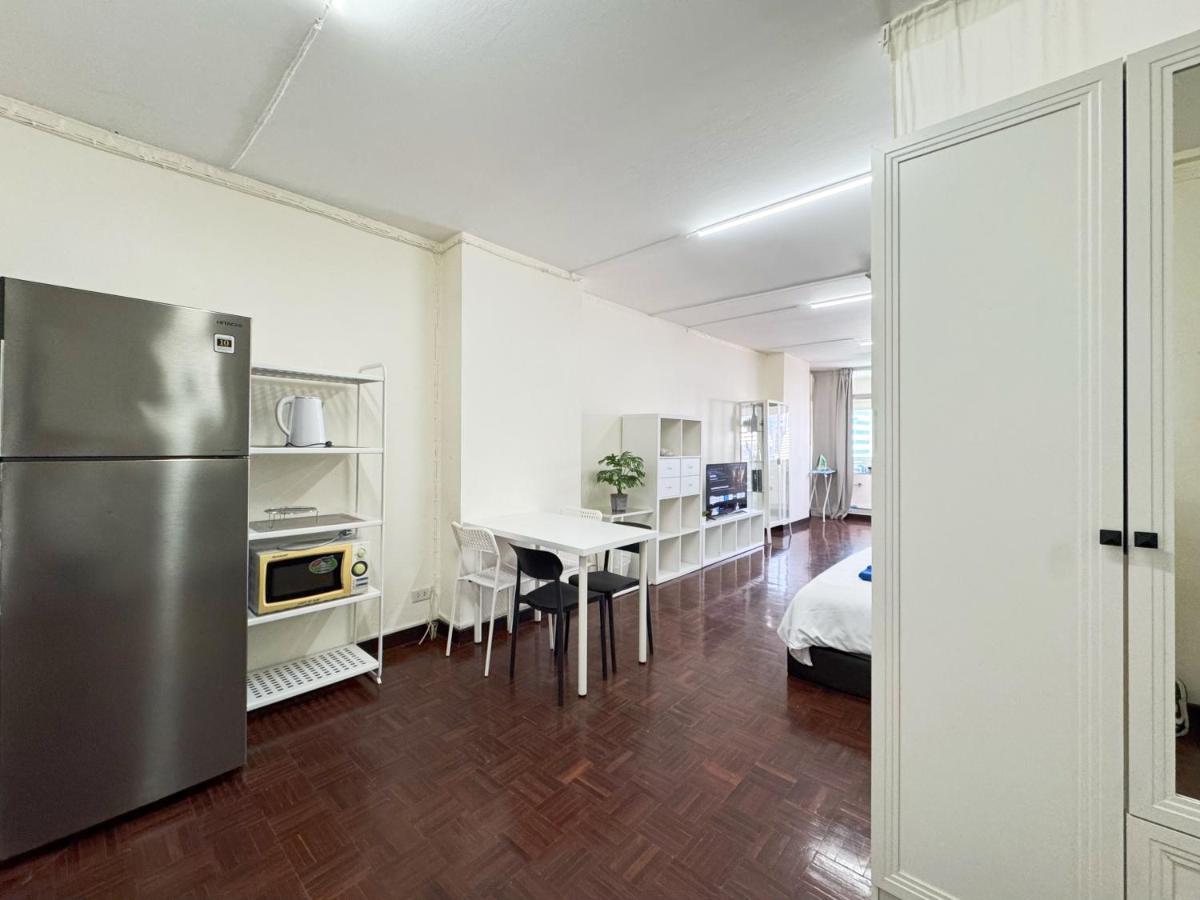 Central 1BR 50sqm Walk to BTS City Center - 4