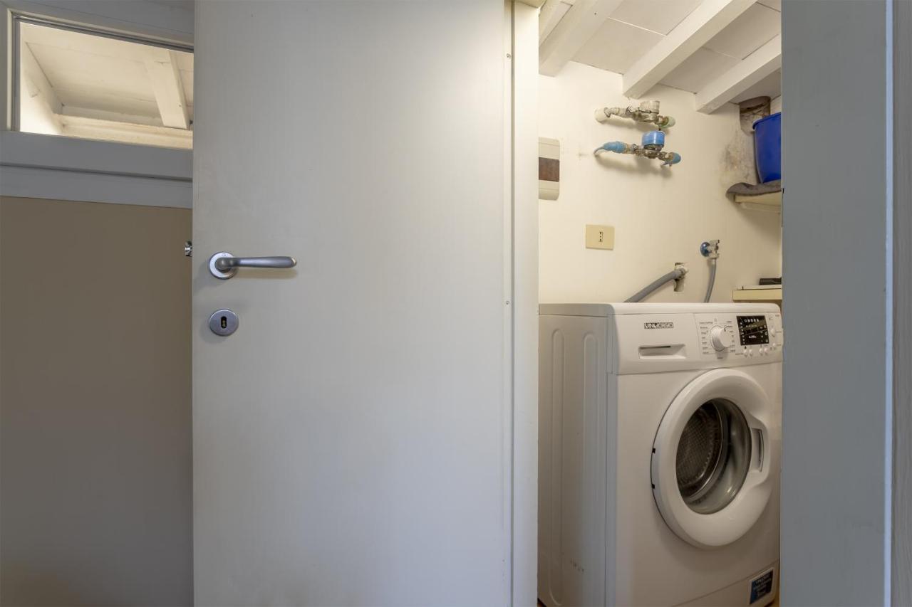 Raffaello Charming Apartment Near Duomo Square - 5