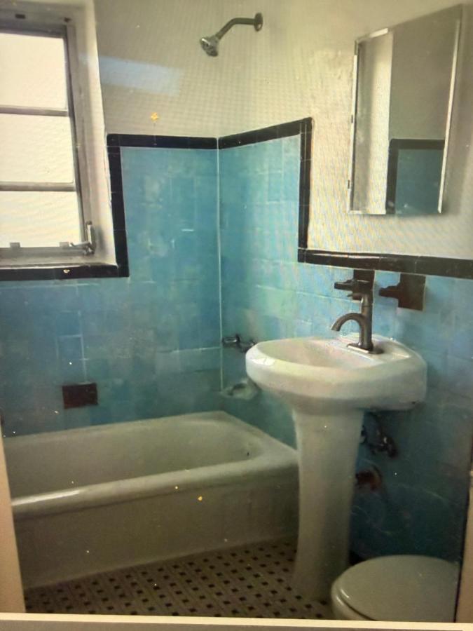 Vacation Paradise - Historic Stay - Steps to Amazing Beach - 3