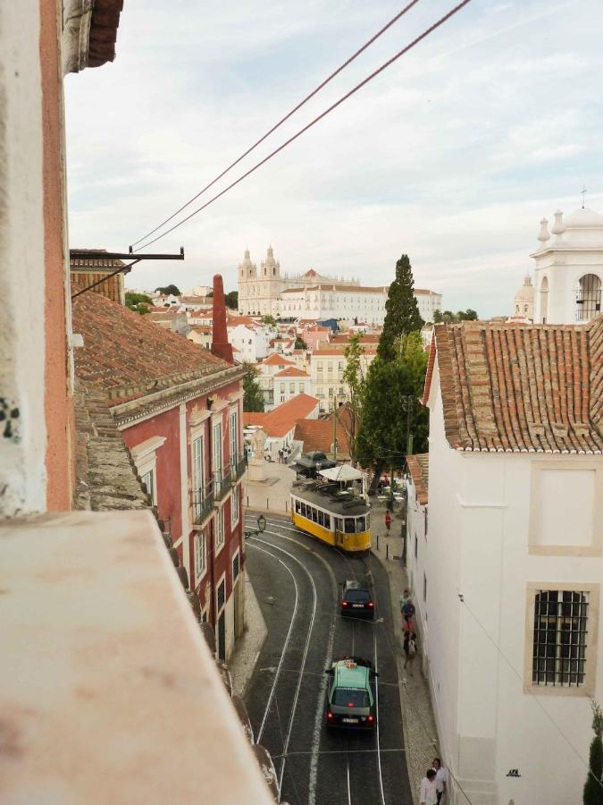 Tram 28 apartment with Perfect View over Alfama - 3
