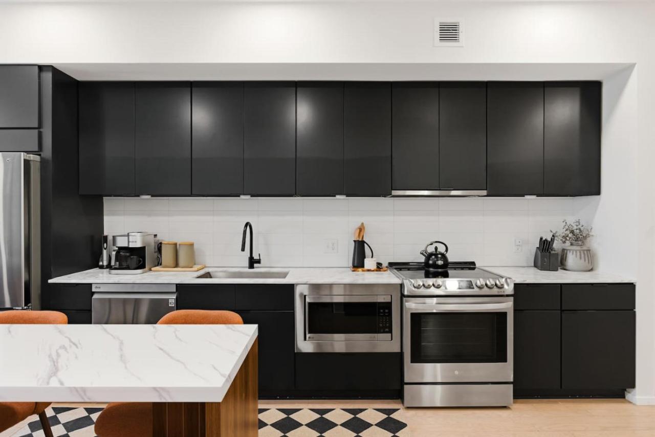 Penthouse River View Condo with Patio and Parking near Downtown - 5