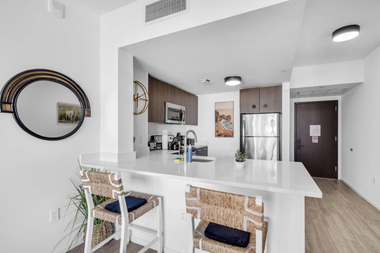 Bayview 2BR Retreat Stunning Views and Pool - 5