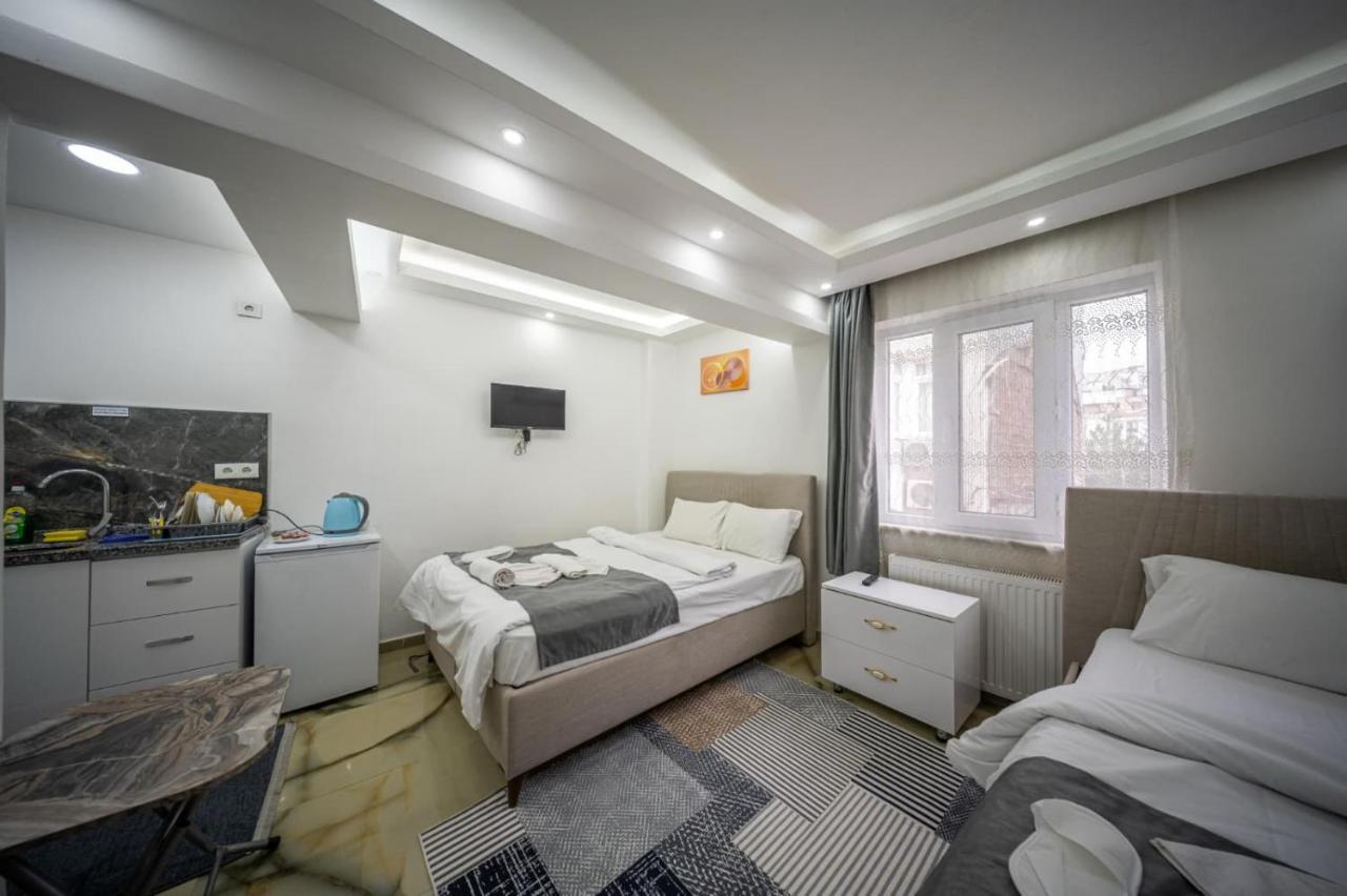 Amida Family apart - 2